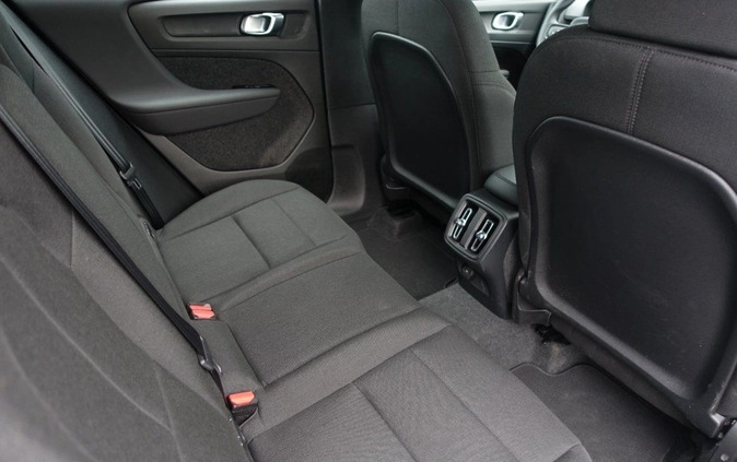 Volvo XC 40 cena 159900 przebieg: 9000, rok produkcji 2023 z Kosów Lacki małe 137